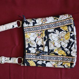 Vera Bradley Holiday Tote Dogwoood pattern (retired)